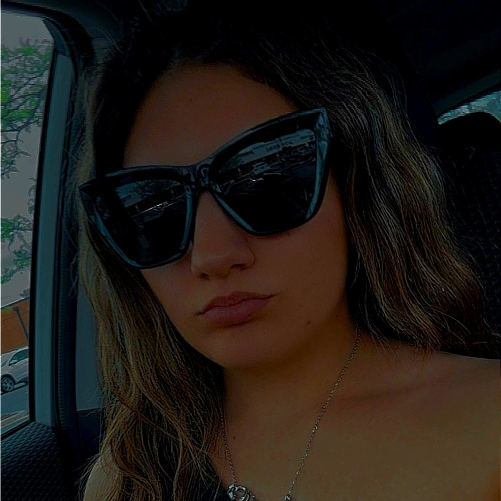 Meet your Posher, Madison